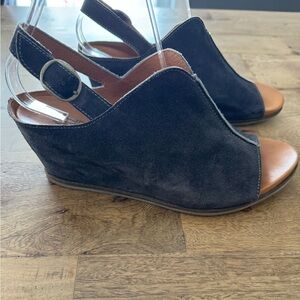 Miz Mooz navy Suede Wedge Sandals peep toe made in Portugal size 39